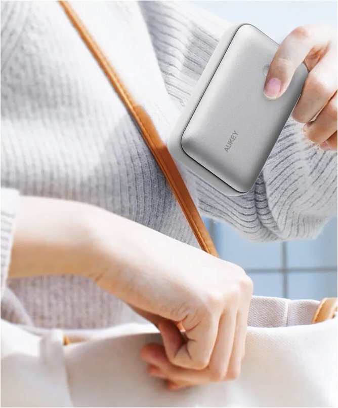 Надворешна батерија Aukey Spark Mini, 20000mAh, 20W USB C и USB A, бела
