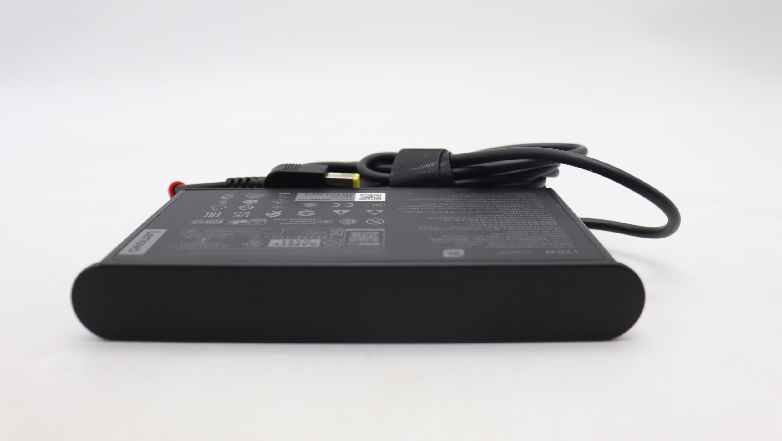 Adaptor energjie Lenovo 5A11K67851, 170 W, i zi