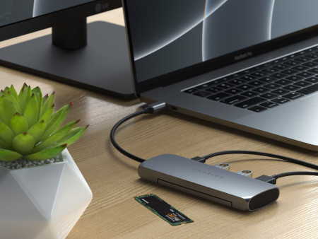 Përshtatës Satechi Aluminium USB-C Hybrid Multiport me kuti për SSD, i hirtë