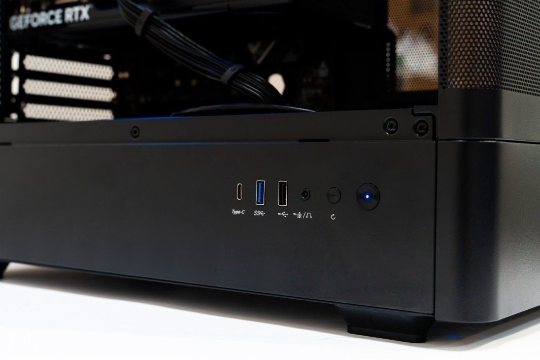 Kompjuter gaming Game X G100, Ryzen 5 5600, 16GB RAM, SSD 1TB, i zi