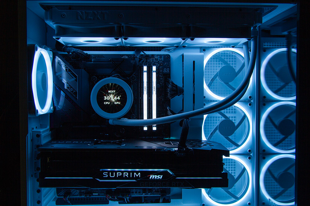 Kompjuter desktop HAL3000 Herní sestava MČR 2024, Intel Core i9-14900KF, 64GB RAM, 4TB SSD, RTX 4090, i bardhë