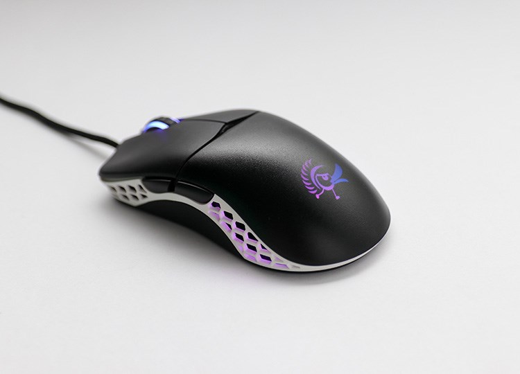 Maus gaming Ducky Feather ARGB DMFE20O-OAAPA7B, 65g, sensor optik PixArt, i zi