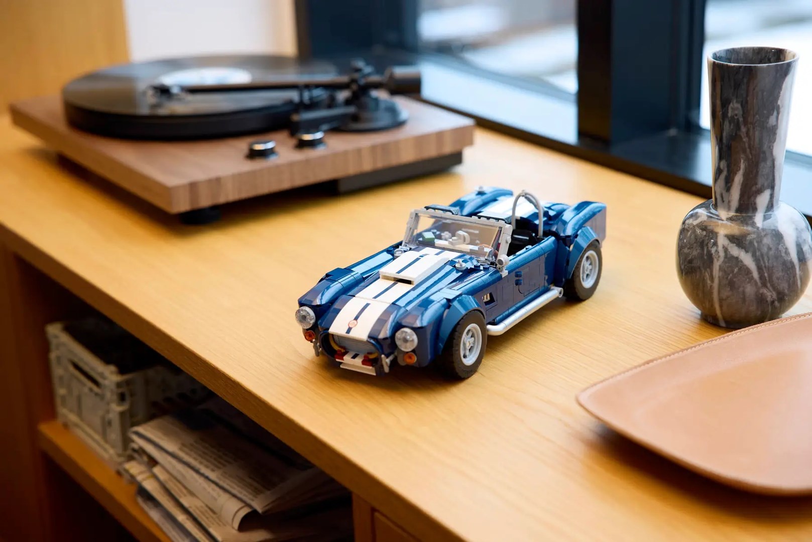 Set ndërtimi LEGO ICONS 10357 Shelby Cobra 427 S/C, 1241 pjesë, për të rritur