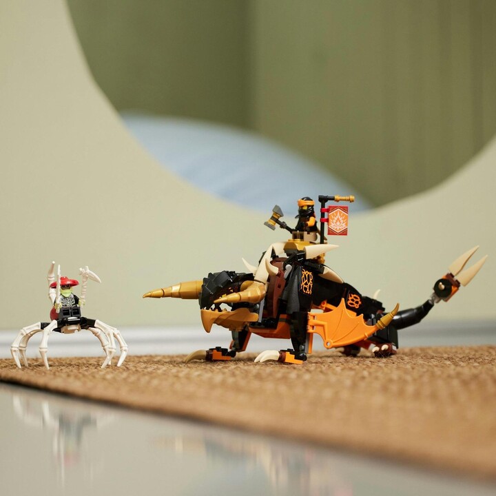 Set LEGO® NINJAGO® 71782 Cole's Earth Dragon EVO, 285 pjesë