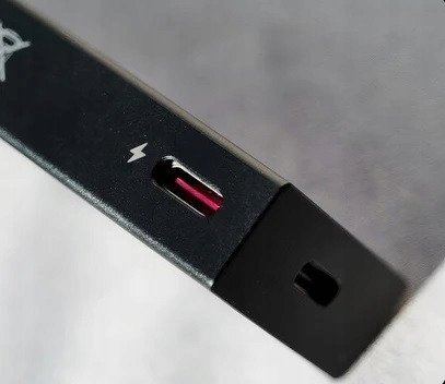 Amplifikator kufjesh Questyle M18i, DAC portativ, Bluetooth 5.4, i zi