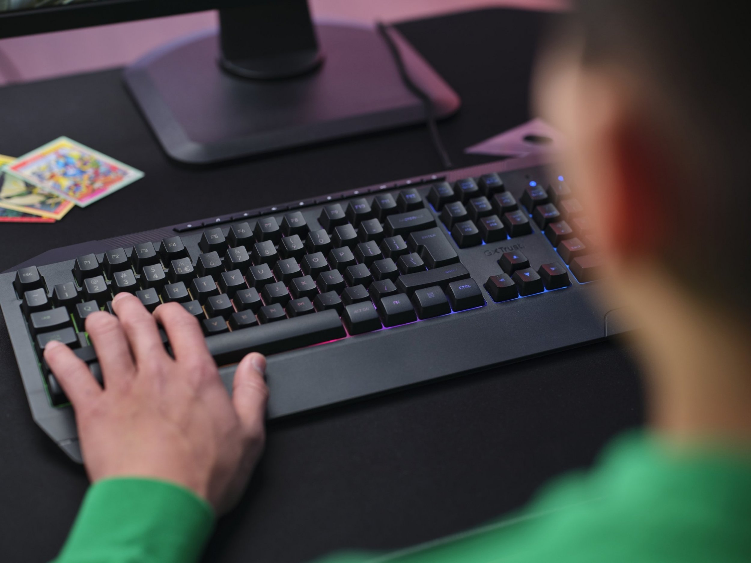 Tastierë gaming Trust GXT 836 Evocx, RGB, me kabllo, e zezë