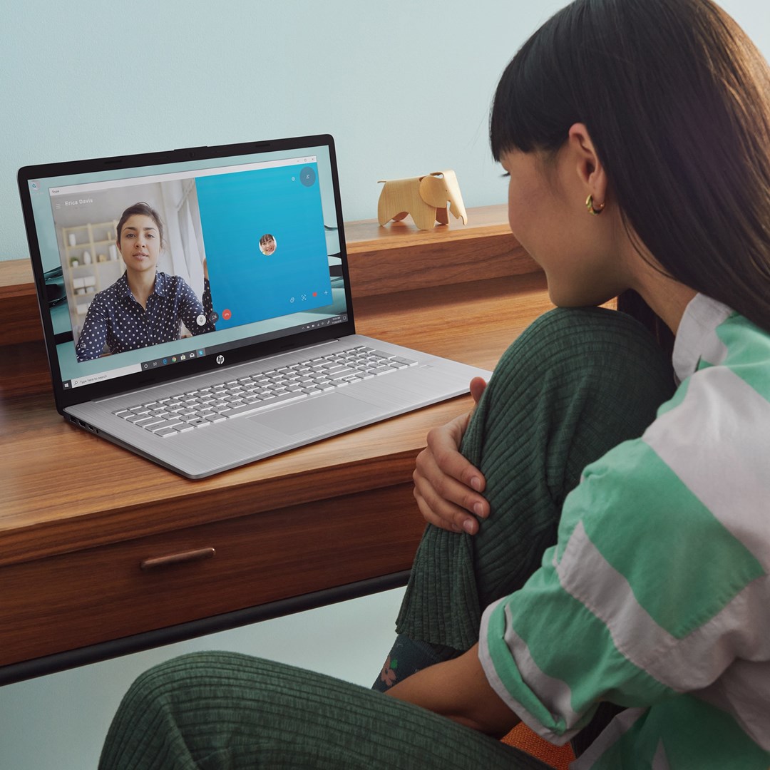 Laptop HP 17-cn3119nw Intel, 17.3", Intel i5-1334U, 8 GB RAM, 512 GB SSD, i argjendtë