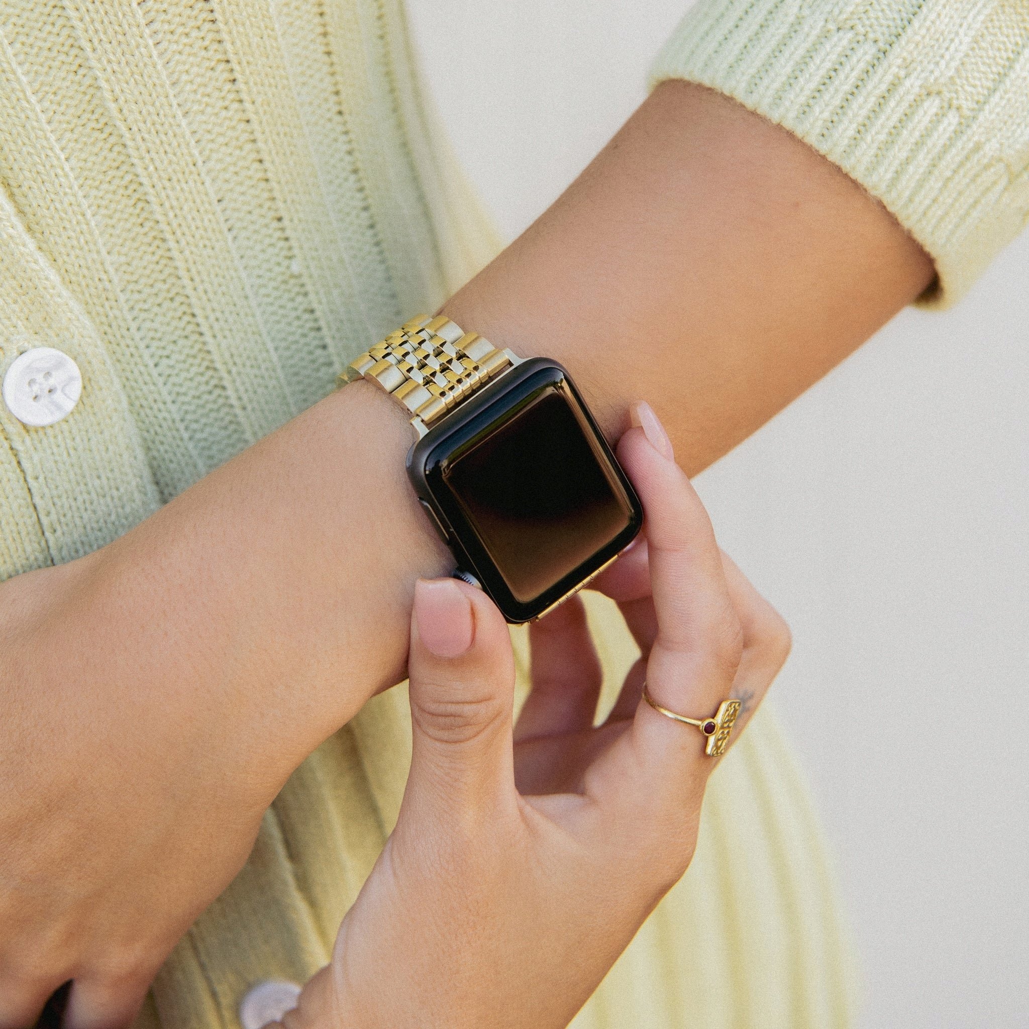Rrip dore për Apple Watch Chic Royal, metal inox, 38mm 40mm 41mm, ngjyrë ari